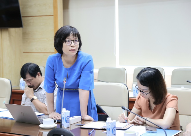 Lãnh đạo Vụ BHYT, Cục Quản lý Khám chữa bệnh và Viện Chiến lược và Chính sách Y tế phát biểu.